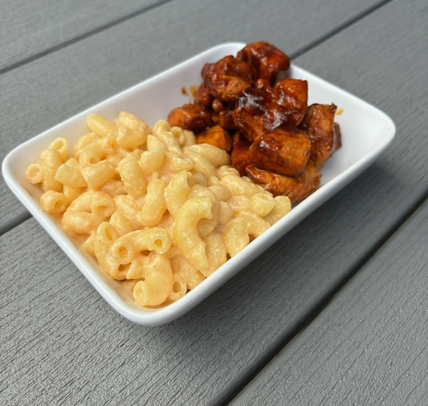 Honey Buffalo Chicken with Mac & Cheese